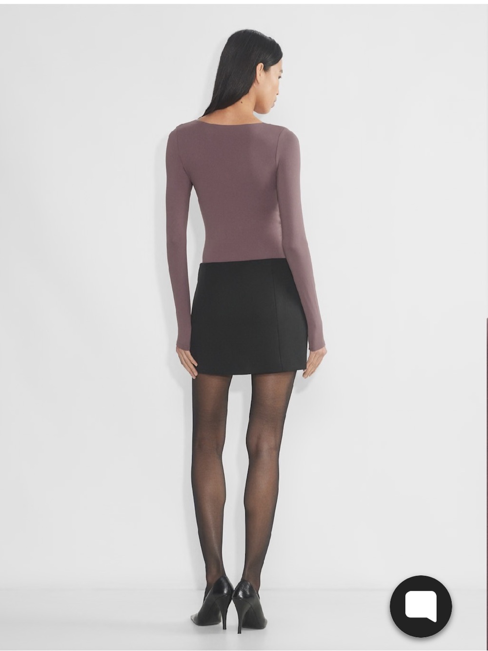 Aritzia
Contour Fixture Bodysuit Smoked Eggplant Size M - Picture 6 of 14